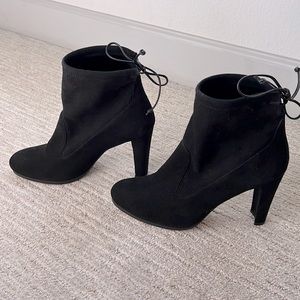 Stuart Weitzman Black Suede Booties. Size 9.5